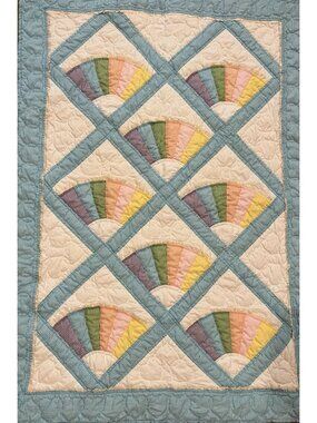 Hand Quilted Baby Quilt Pastel Rainbow Fan Design Nursery Decor 36” X 50”
